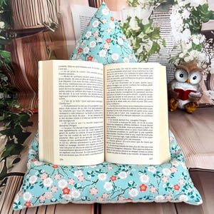 Cojín de lectura - cuña para libros - regalo para lectores - soporte para tabletas