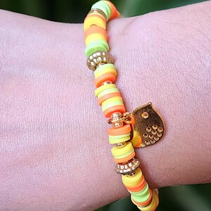 Elastic heishi bead bracelet