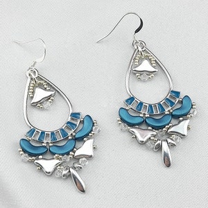 Needle weaving earrings on metal and epoxy resin support, 925 silver hooks, Czech glass beads