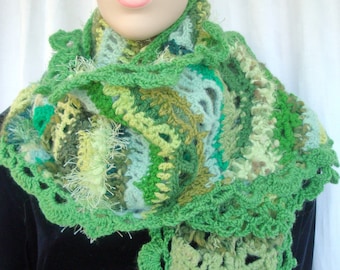Echarpe crochet free form chauffe épaules fait main  vert