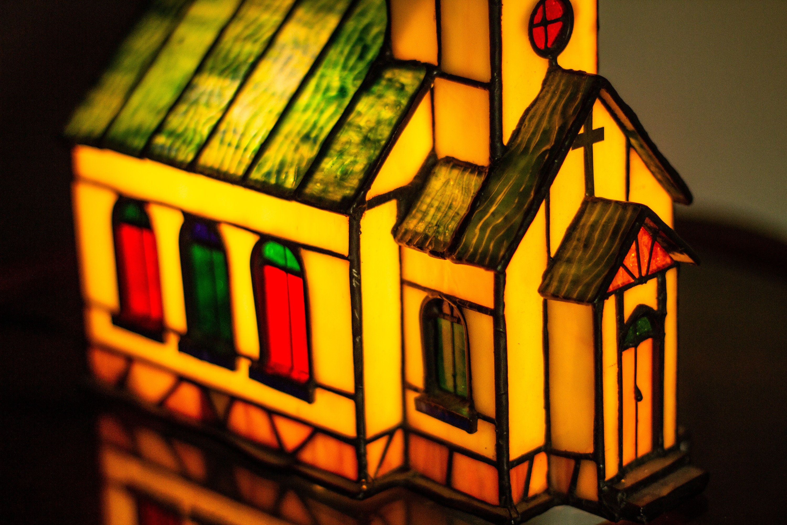 Vintage Leaded Stained Glass Chapel Table Lamp / Church Lamp