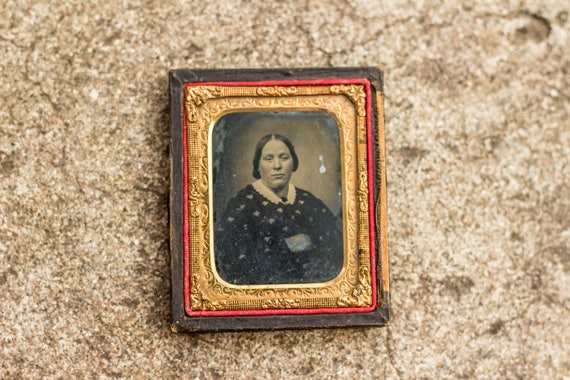 Victorian Dagguereotype Leather and Copper Framed Union Case Pocket Woman Portrait / Tintype / Mother / Memorium / Family / Ambrotype