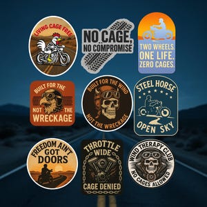 Puede incluir: Una colección de pegatinas con temática de motocicletas con varios diseños. Las pegatinas presentan frases como "Living Cage Free", "No Cage, No Compromise" y "Two Wheels. One Life. Zero Cages". Otros diseños incluyen calaveras, águilas e ilustraciones de motocicletas.