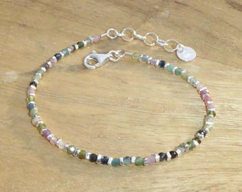 Handgefertigtes Armband aus mehrfarbigem Turmalin – 925er und 970er Silber – handgefertigter Schmuck des Karen Hill Tribe