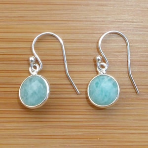 Boucles d'oreilles amazonite et argent 925, petites boucles d'oreilles argent sterling breloques rondes pierre verte image 2