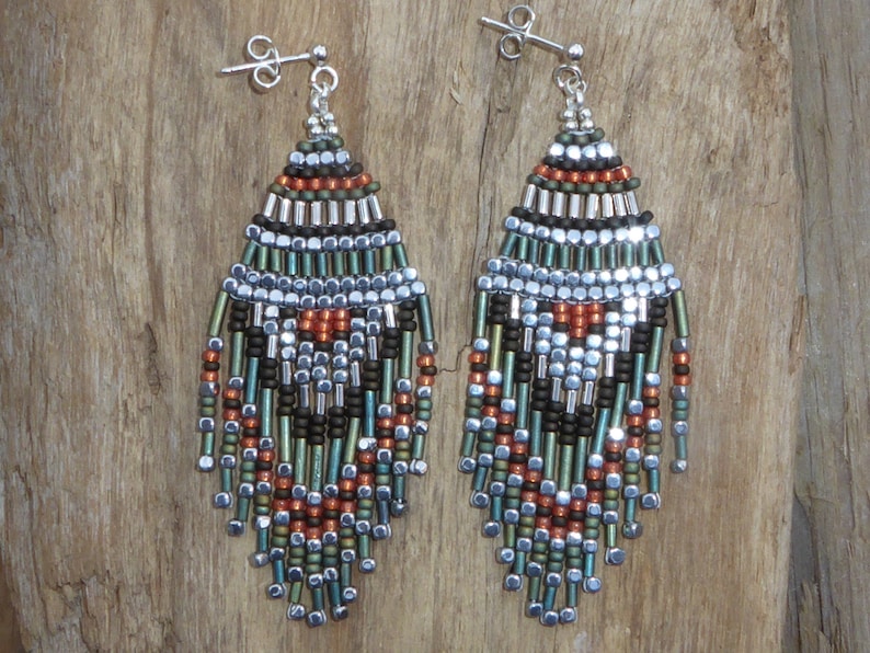 Boucles d'oreilles Navajo perles tissées,boucles d'oreilles pendantes style amérindien rouges et vertes,ethnique bohème image 1