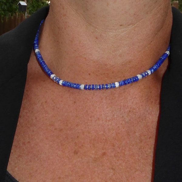 Collier heishi lapis-lazuli et argent 925, ras de cou pierres bleues et argent sterling