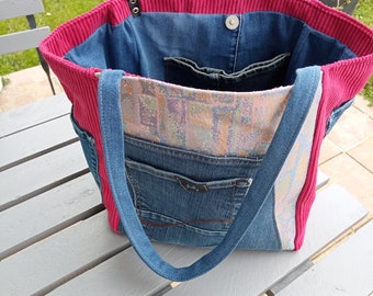 Sac recyclé avec des jeans et velours  ,femmes ,cadeaux ,denim recyclé ,multipoches ,unique ,lycéennes