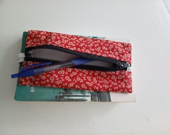 trousse élastique ,marque page ,cadeaux Noel ,cadeau utile ,