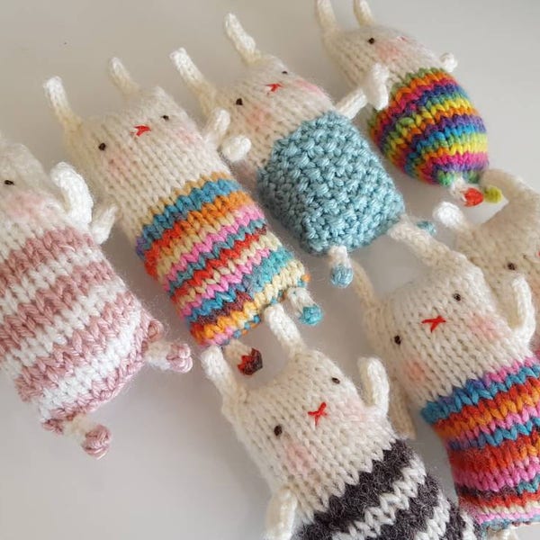 Small Squeaky Dog Toy: Handmade Vegan Yarn Jalegurumi