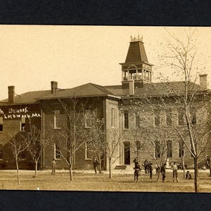 c1910 Cartão postal com foto real RPPC High School em Lockwood Missouri