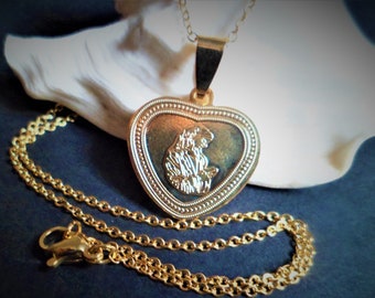 Virgin Mary Heart Medal 30 x 20 mm = Pendant Necklace in Stainless Steel Gold + Steel Chain 45 cm