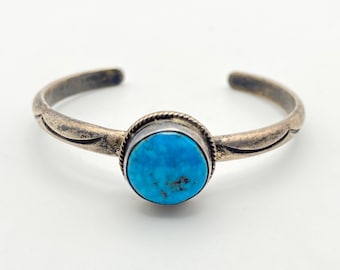 Vintage Navajo Sterling Silver and Turquoise Bracelet