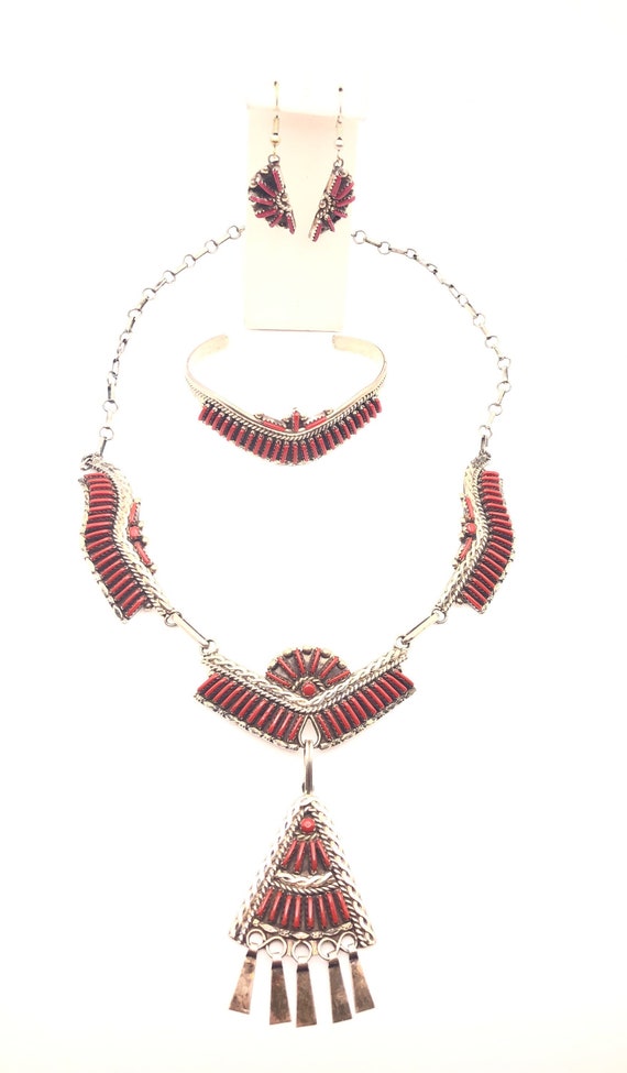 Breathtaking Vintage Zuni Native American Coral Needle Sterling Silver Bracelet Breathtaking Vintage Zuni Native American Coral Needle Sterling Silver Bracelet