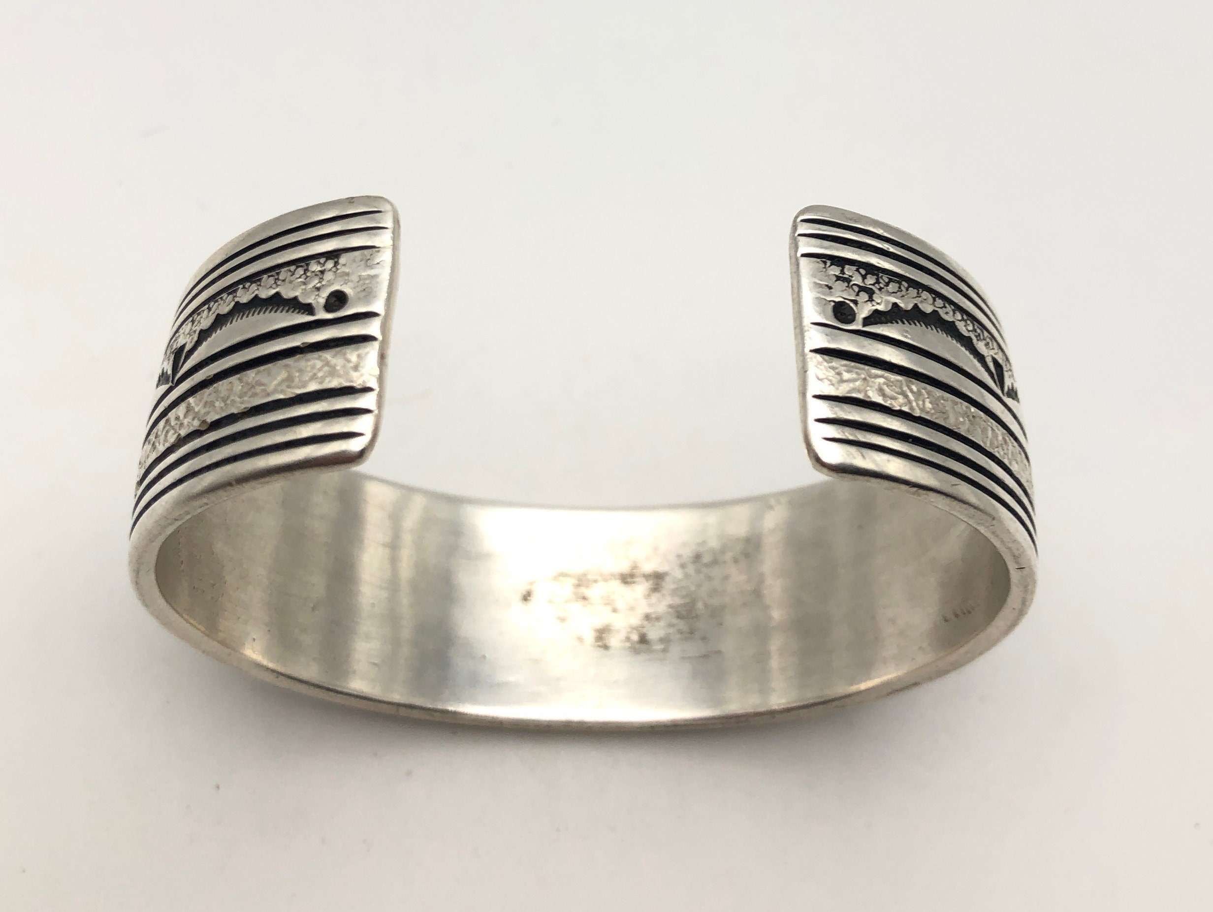 navajo sterling silver バングル Navajo Stamped Sterling Silver Cuff Bracelet - Etsy