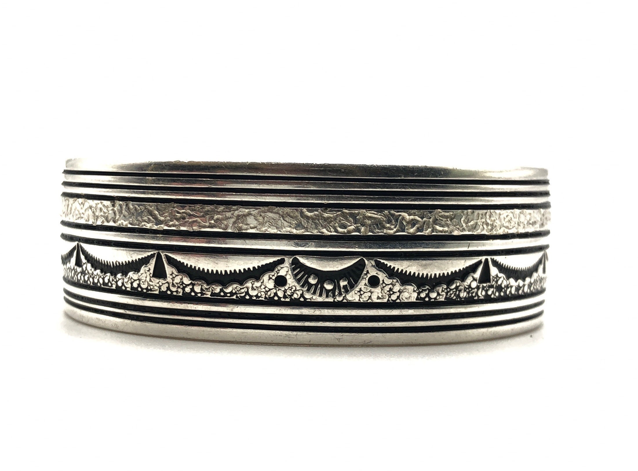 ブレスレット Navajo Symbol Cuff Bracelet #5950 Navajo Stamped Sterling Silver Cuff Bracelet - Etsy