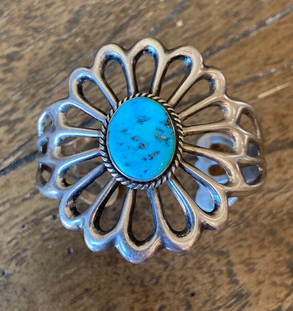 Vivid Blue Vintage Navajo Sterling Silver 3d Turquoise Bracelet Old Vivid Blue Vintage Navajo Sterling Silver 3d Turquoise Bracelet Old