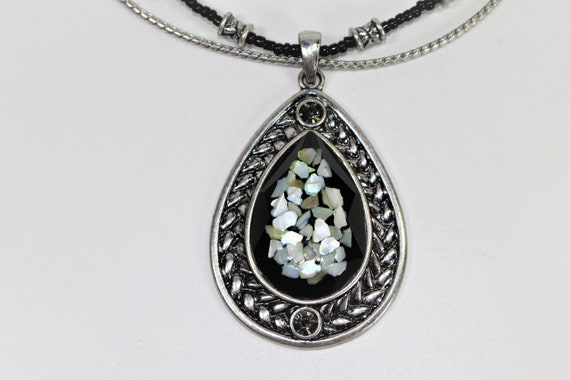 Vintage Laura Ashley Teardrop Pendant Necklace - image 1