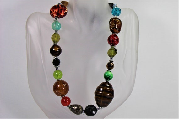 Vintage Mixed Media Beaded Necklace - image 4