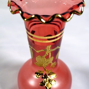 Cranberry Pink Art Glass Posy Vase With Gold Surface Decor