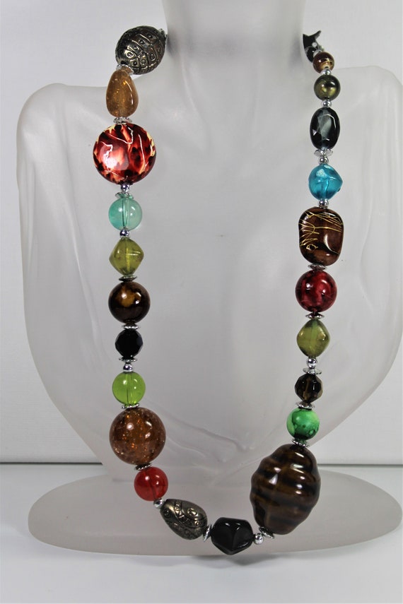Vintage Mixed Media Beaded Necklace - image 3