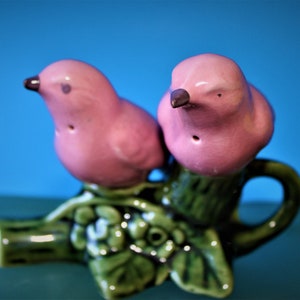 Vintage Ceramic Birds Salt And Pepper Shakers