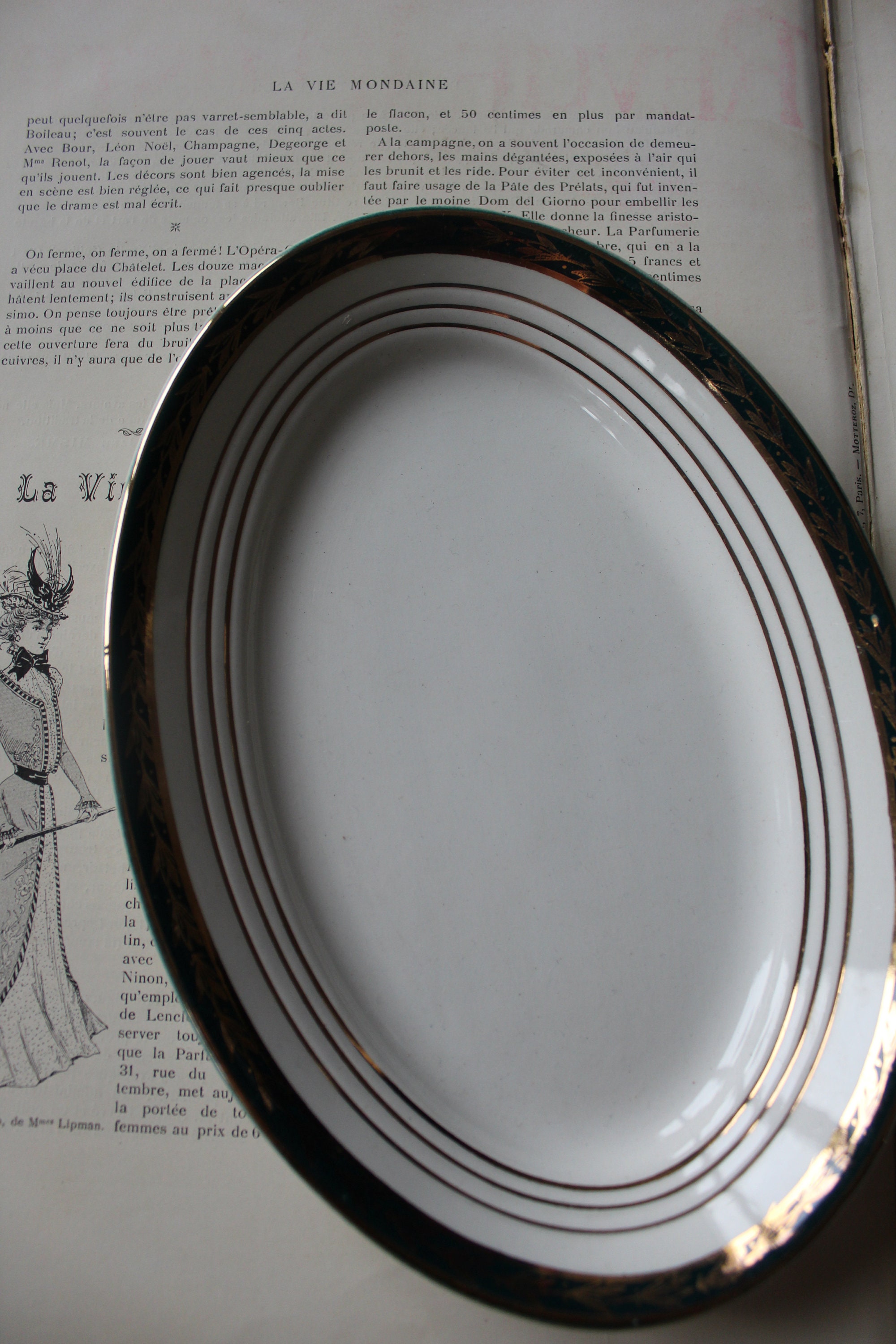 Plat Ovale Xixème Siècle