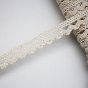 Treccia chiaro 11 mm beige pizzo, merletto a fuselli, 1m, ricami e merletti