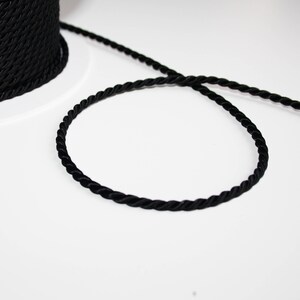 Schwarze gedrehte Satinschnur 3,5 mm, Meterware