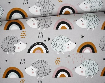 Tissu hérissons et arc-en-ciel sur un fond gris en coton imprimé oeko tex