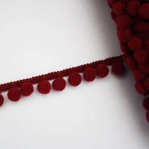 Galon pompoms burgundy 10 mm sold by the meter