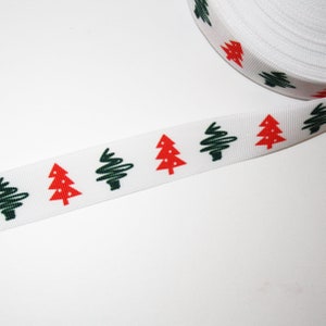 2 m de ruban gros grain 20 mm sapins de Noël rouges et verts sur un fond blanc