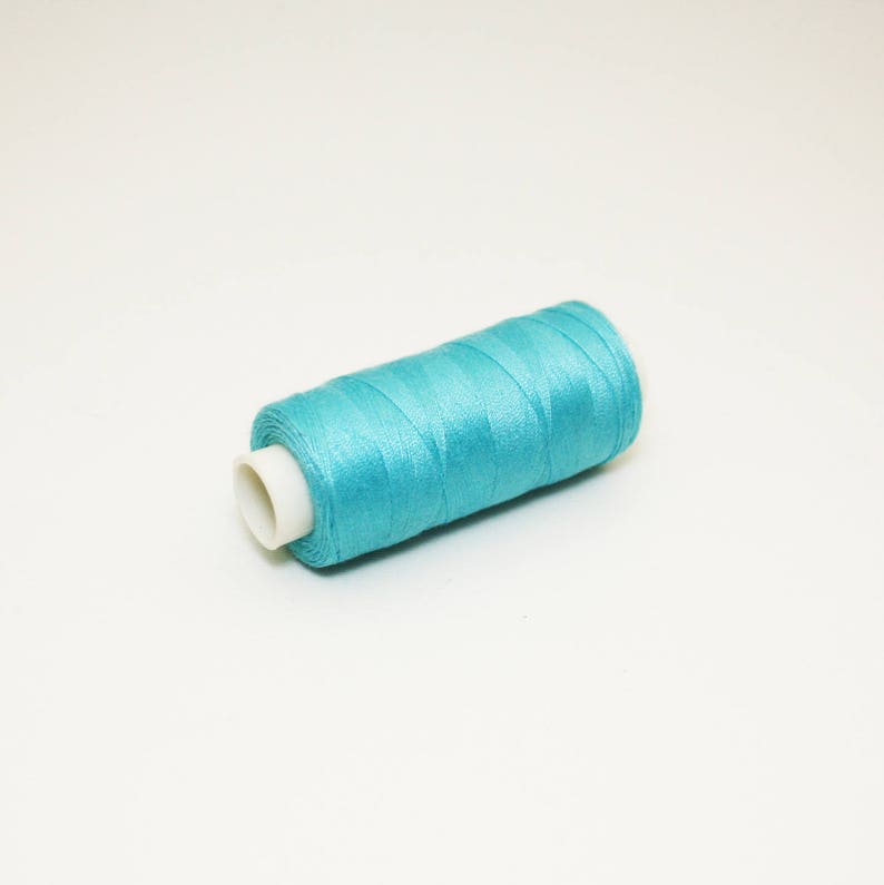 Sewing thread spool of thread sewing 350 m turquoise, turquoise 100% polyester image 1