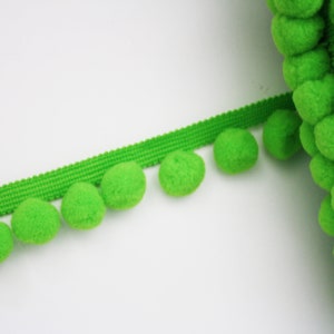 Galon pom poms 20 mm verde mela venduto per metro