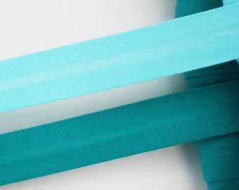 18 mm turquoise bias in pre-pleated cotton sold per metre