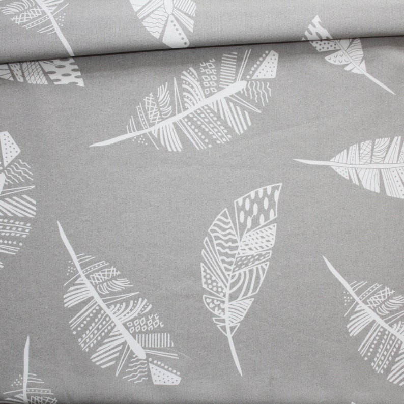 beautiful large white fethers on grey FABRIC 100/%COTTON 160cm wide