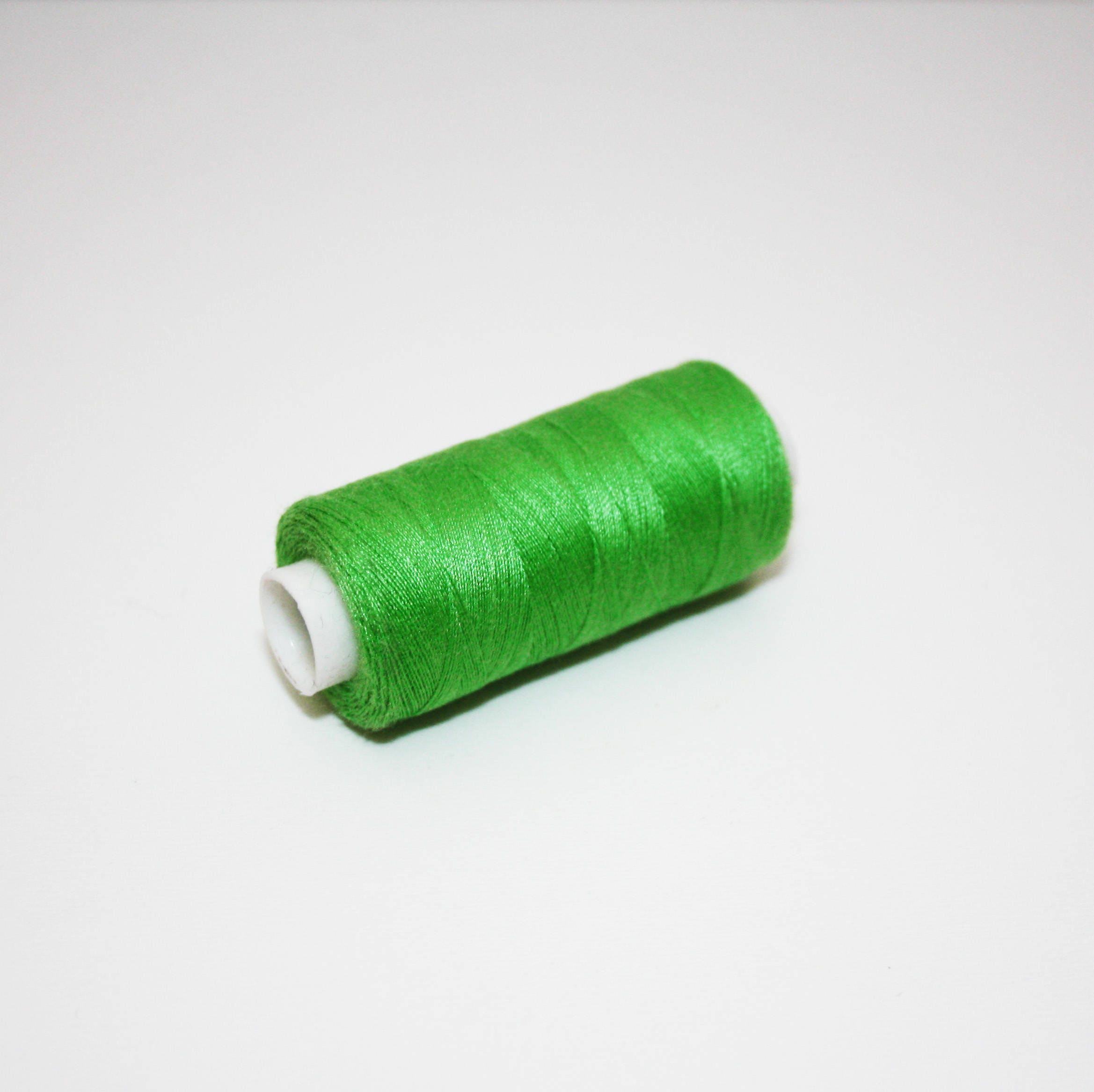 Sewing Thread Spool of Thread to Sew 350 M Green Apple Green 100