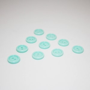 Lot von 10 Mintgrün Runde Tasten, 12 mm, 2 Knopflöcher, Minze