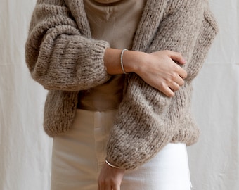 KILLA alpaca cardigan/ hand knit cardigan/ soft and fluffy cardigan