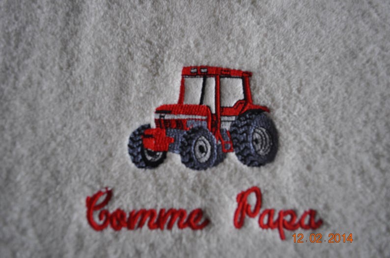 BAVOIR ENFANT TRACTEUR COMME PAPA PERSONNALISE BIAIS ROUGE image 2