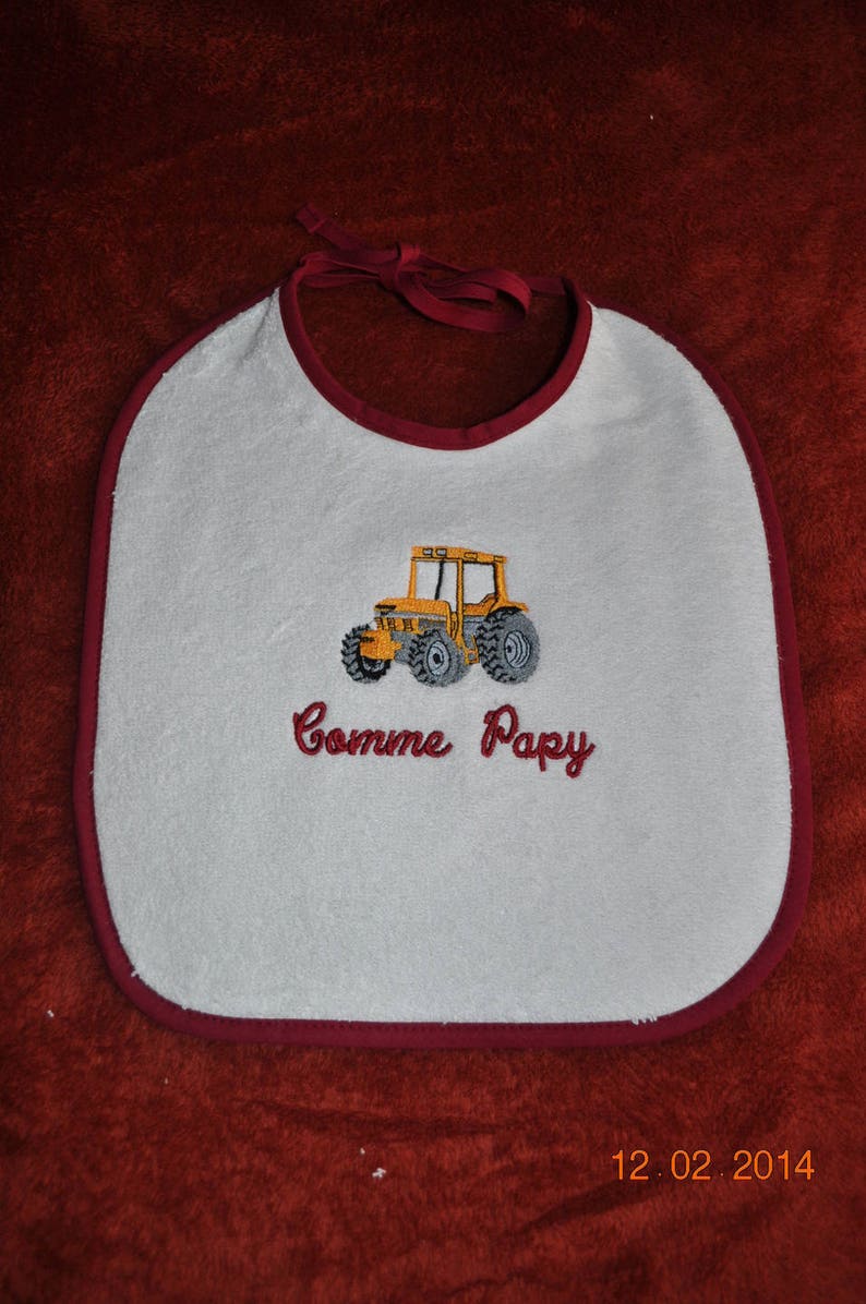 BAVOIR ENFANT TRACTEUR COMME PAPY BIAIS BORDEAUX PERSONNALISE image 1