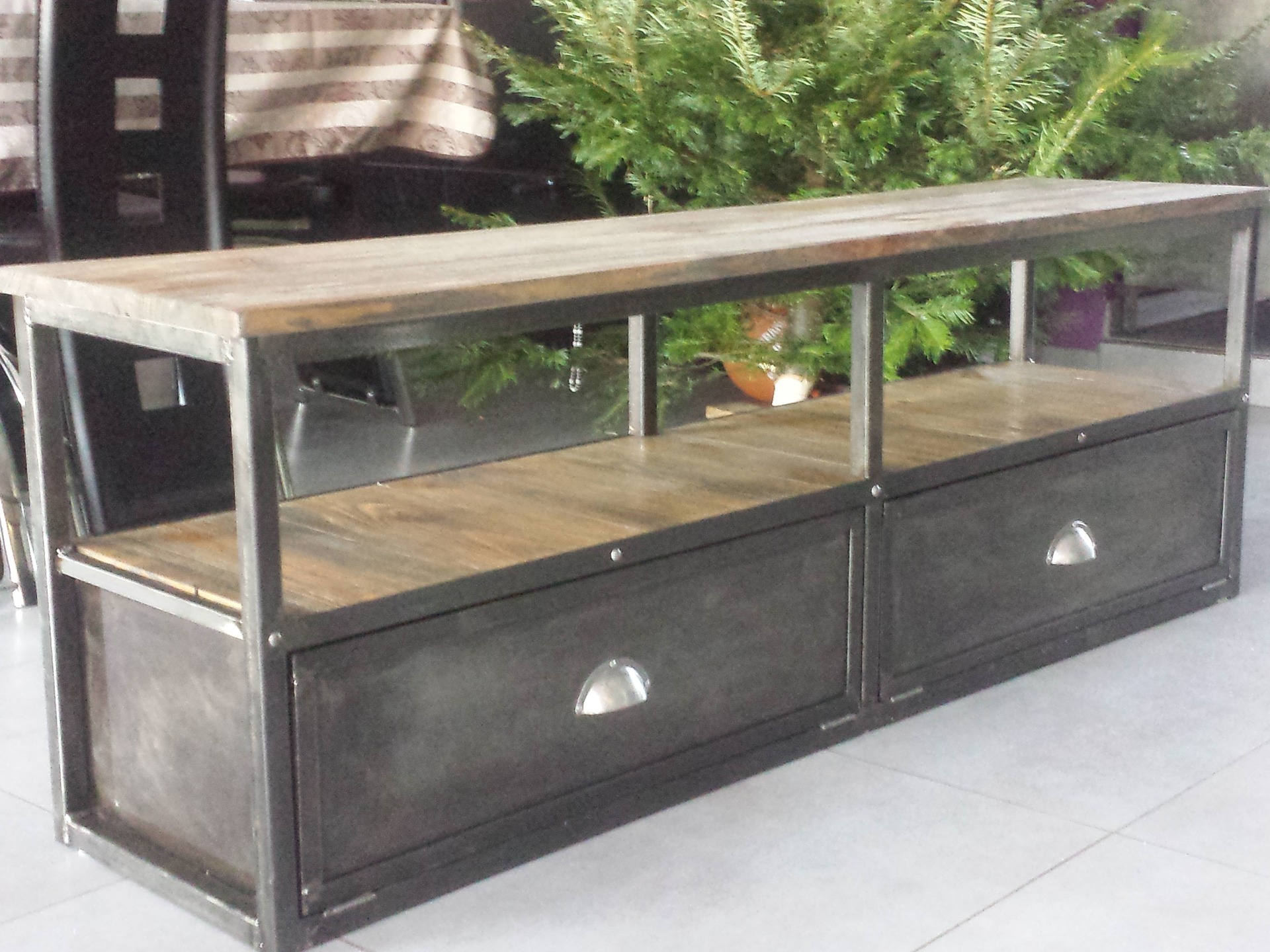 Meuble industriel tv métal bois vieillis 2 clapets acier ...