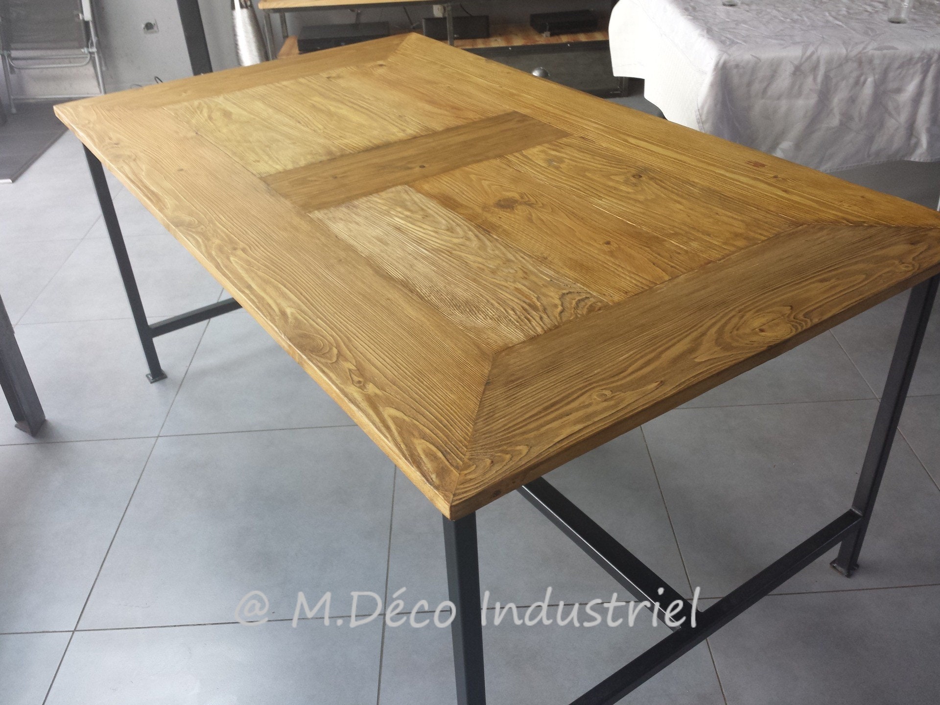 Meuble Industriel Table de Salle à Manger Acier et Bois