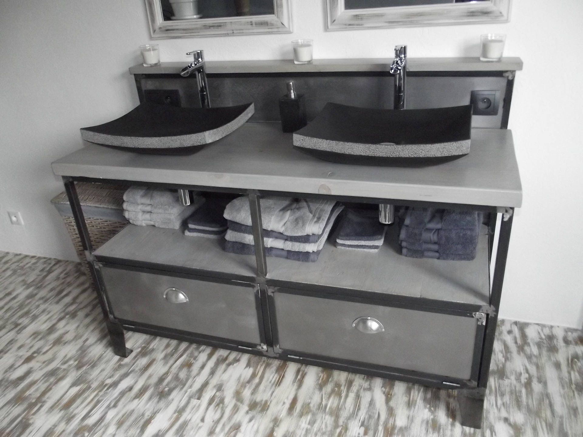 Meuble Industriel de Salle Bain 2 Clapets en Acier Plateau Sapin Massif Grisé