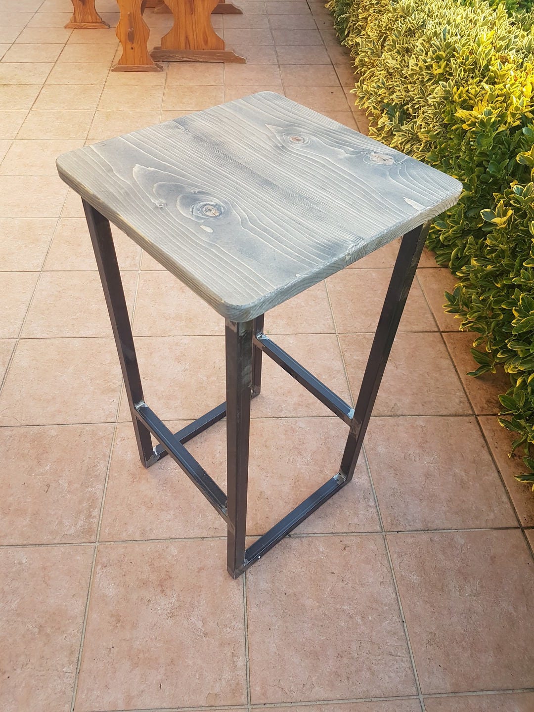 Tabouret Bar Style Industriel Acier et Sapin Massif Grisé