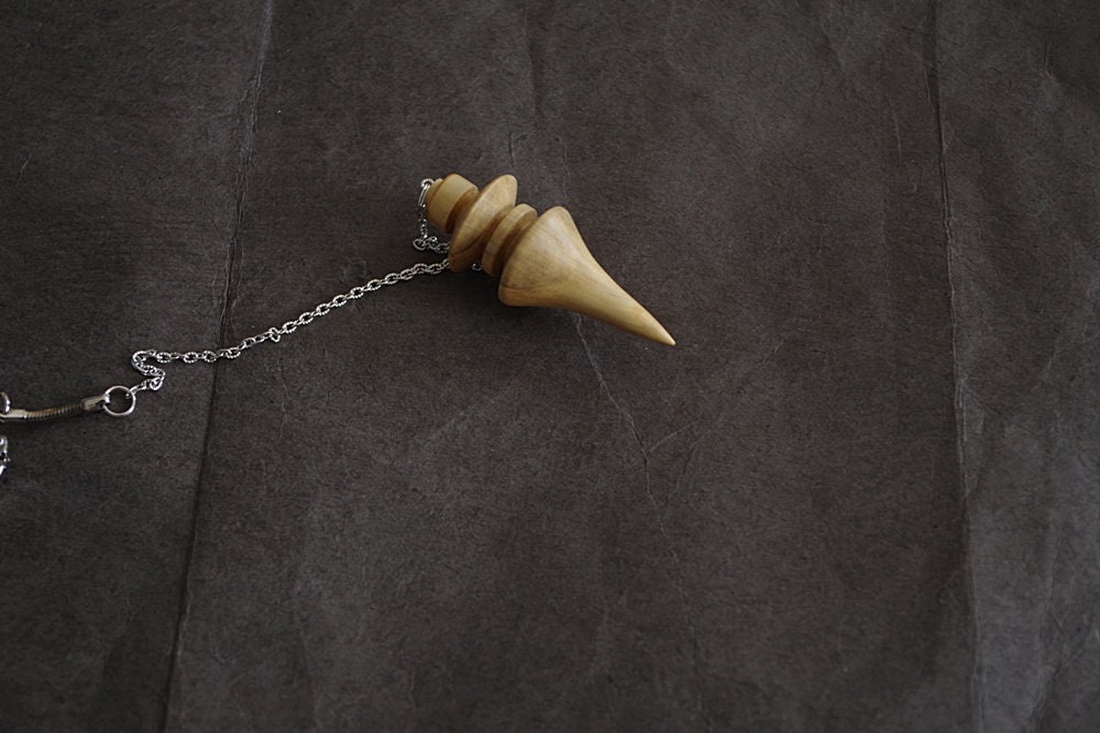Pendule Divinatoire, Radiesthésie , Voyance, Croyance