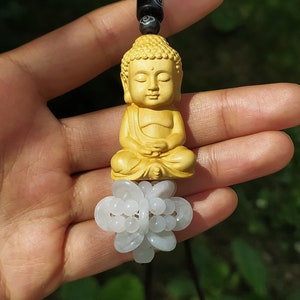Colgante de bebé Buda en madera de boj y jadeíta, collar zen chino, amuleto de la suerte asiático, mini estatuilla. ESTADO DE ÁNIMO ASIÁTICO