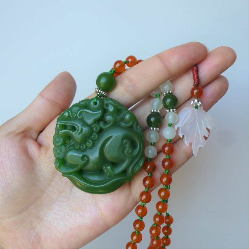 Pendentif Pixiu Maman Et Bebe En Jade Vert Teinte Collier Etsy