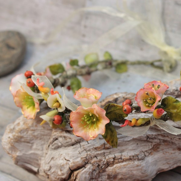 Couronne de fleurs -Mariage -Fiancaille - modelée en porcelaine froide, fait main