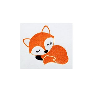 Schattig slapend vossenwelpje, strijkapplicatie voor textiel, kleur en formaat naar keuze.